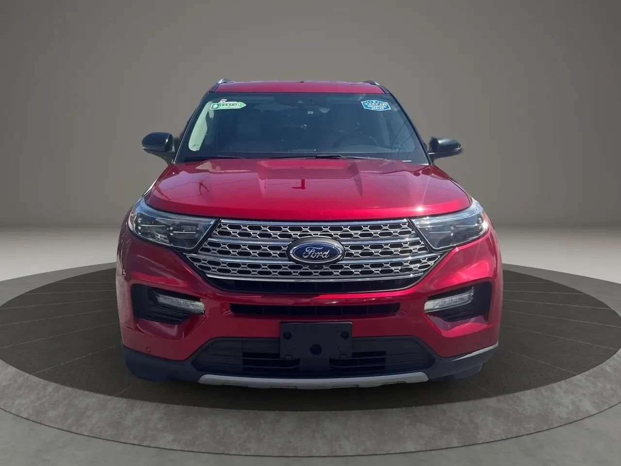 Used 2022 Ford Explorer Limited w/ Equipment Group 301A AWD/4WD image 2
