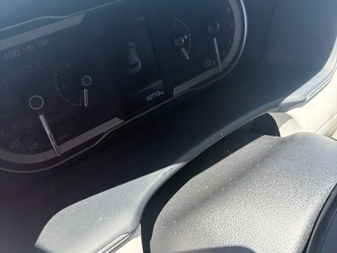 Used 2023 Hyundai Tucson SEL FWD image 2