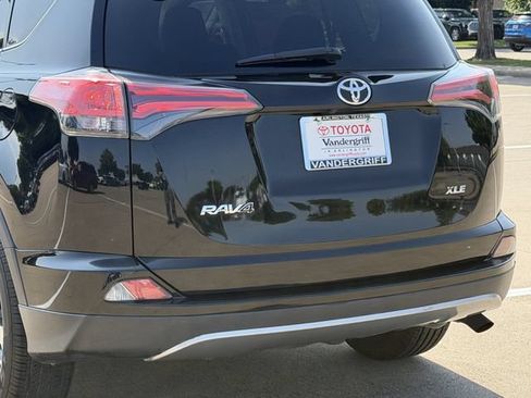 Used 2017 Toyota RAV4 XLE FWD image 6