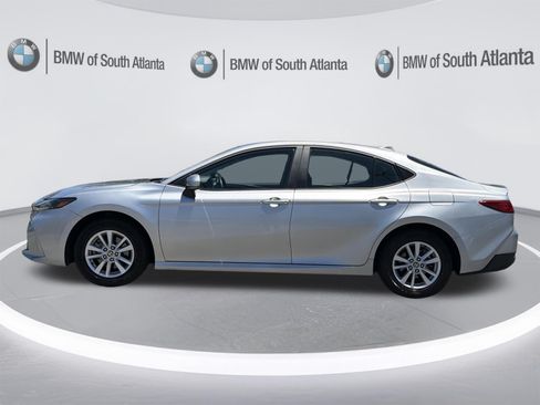 Used 2025 Toyota Camry LE AWD/4WD image 22
