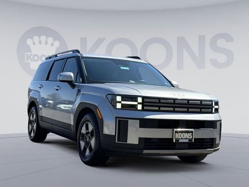 Certified 2025 Hyundai Santa Fe SEL image 10