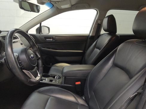 Used 2019 Subaru Outback 2.5i Limited AWD/4WD image 17