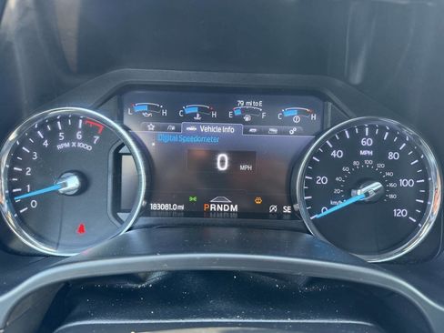 Used 2021 Ford Expedition XLT image 15