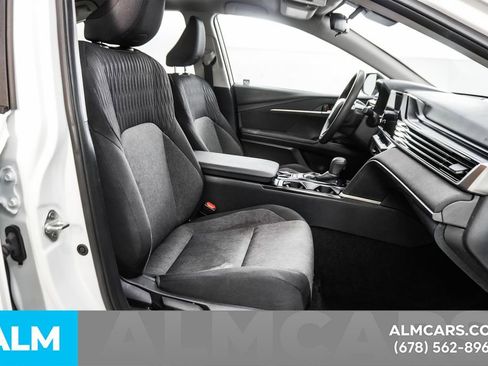 Used 2025 Toyota Camry LE image 19