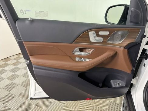 New 2026 Mercedes-Benz GLS 450 4MATIC image 12