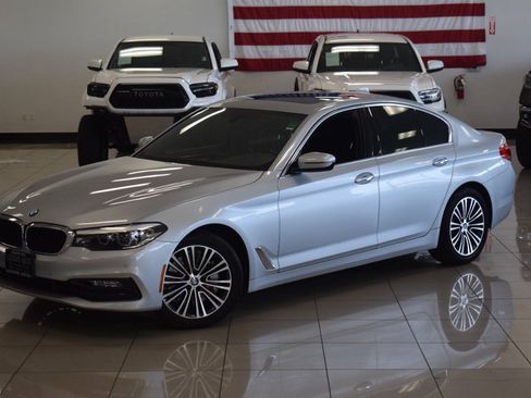Used 2018 BMW 530i xDrive AWD/4WD image 11