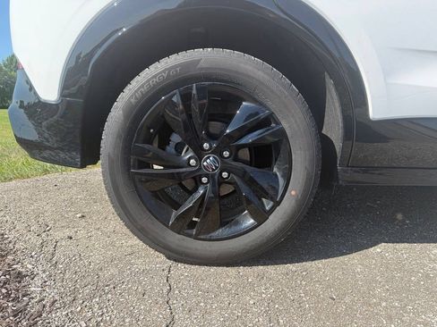 Used 2024 Buick Encore GX Sport Touring w/ Comfort Package AWD/4WD image 16