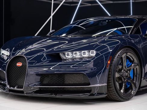 Used 2018 Bugatti Chiron image 4