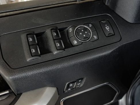 Used 2020 Ford F250 Lariat w/ Lariat Ultimate Package AWD/4WD image 43