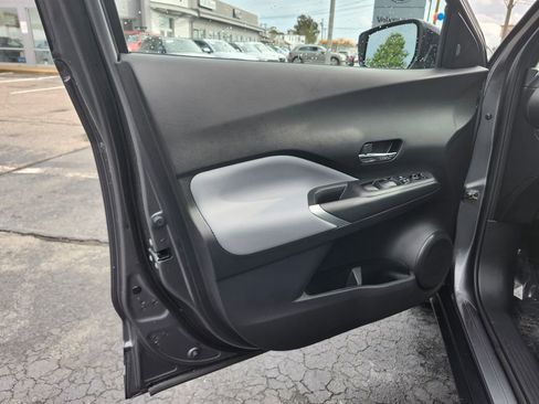 Used 2024 Nissan Kicks SR w/ SR Premium Package image 10