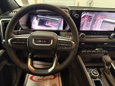 New 2026 GMC Canyon Elevation AWD/4WD image 17