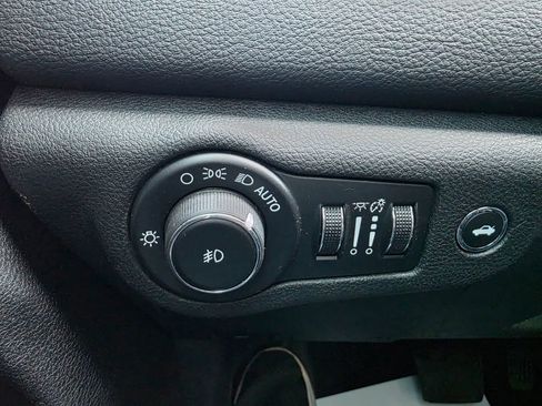 Used 2015 Chrysler 200 S w/ Navigation & Sound Group I AWD/4WD image 16
