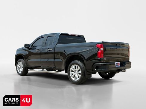 Used 2020 Chevrolet Silverado 1500 Custom w/ Custom Value Package AWD/4WD image 5