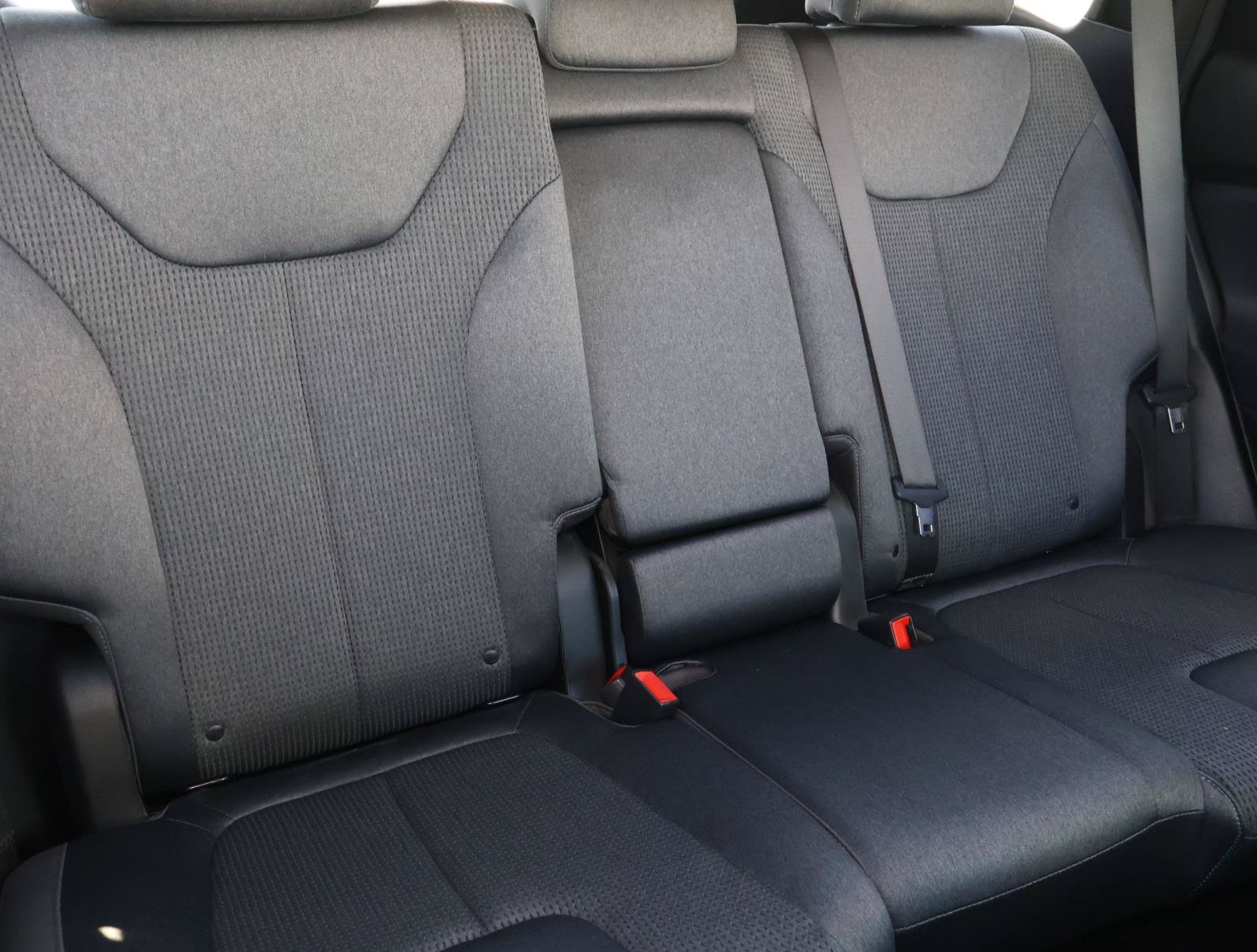 Used 2022 Hyundai Santa Fe SEL FWD image 17