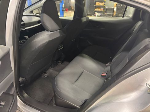 Used 2025 Toyota Prius LE image 35