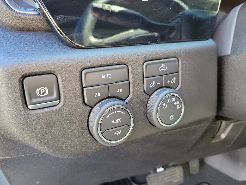 Used 2026 Chevrolet Silverado 1500 LT AWD/4WD image 26
