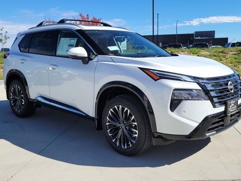 New 2026 Nissan Rogue Platinum w/ Platinum Premium Package image 4