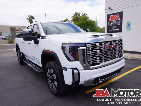 Used 2024 GMC Sierra 2500 Denali w/ Denali Reserve Package AWD/4WD image 30