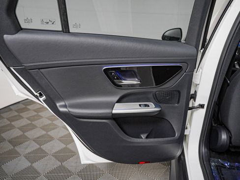 Certified 2025 Mercedes-Benz GLC 350e 4MATIC image 19