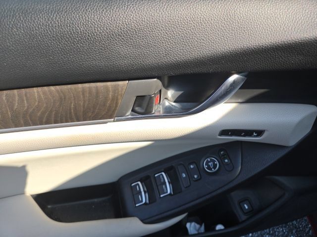 Used 2018 Honda Accord EX-L image 17
