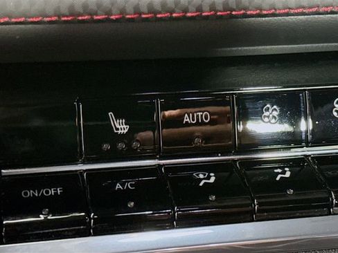 Used 2025 Chevrolet Equinox RS image 22