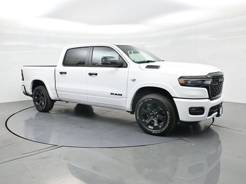 New 2026 RAM 1500 4x4 Crew Cab image 4