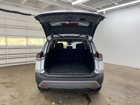 Used 2023 Nissan Rogue SV image 29