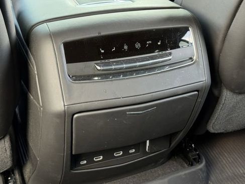 Certified 2023 Cadillac Escalade Premium Luxury Platinum image 29