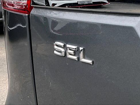 Used 2018 Volkswagen Atlas SEL image 9