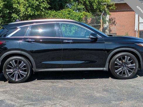 Certified 2022 INFINITI QX50 Luxe w/ Appearance Package image 2