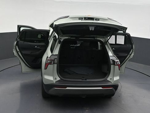 Used 2025 Chevrolet Equinox LT FWD image 35