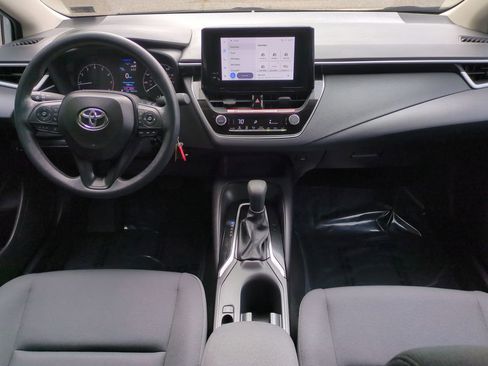 Used 2025 Toyota Corolla LE FWD image 14