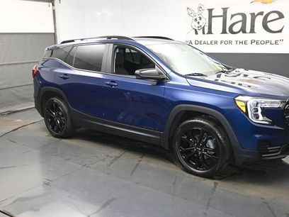 Used 2022 GMC Terrain SLE w/ Driver Convenience Package