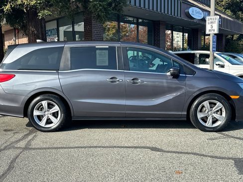 Used 2018 Honda Odyssey EX-L image 3