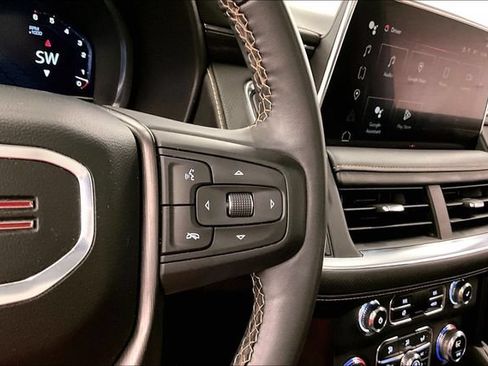 Used 2024 GMC Yukon XL AT4 AWD/4WD image 27