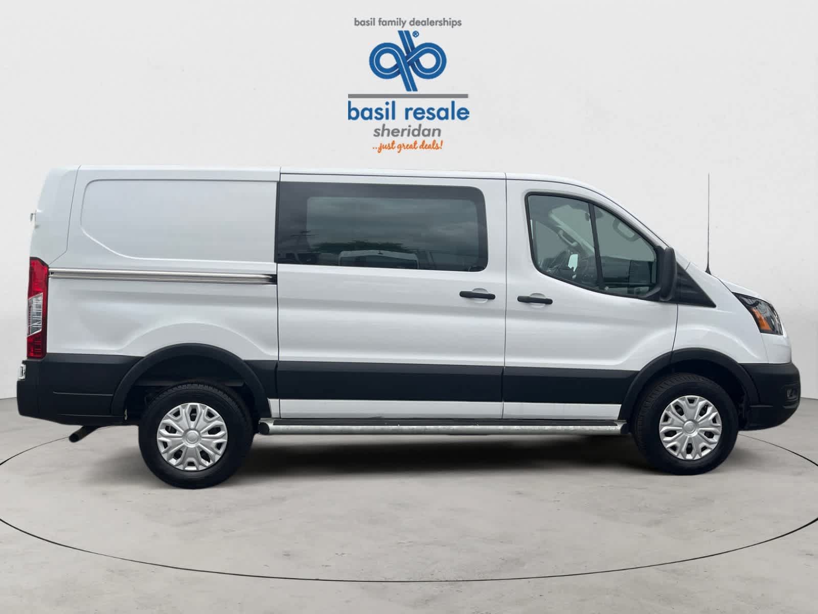 Used 2025 Ford Transit 250 Low Roof w/ Exterior Upgrade Package RWD image 7