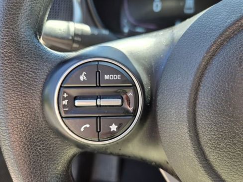 Used 2023 Kia Soul LX FWD image 27