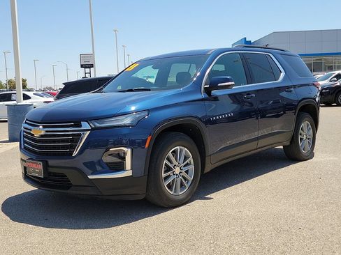 Used 2023 Chevrolet Traverse LT AWD/4WD image 6