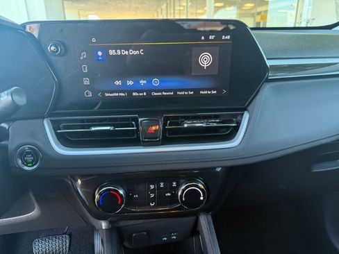 Used 2025 Chevrolet TrailBlazer LT image 18