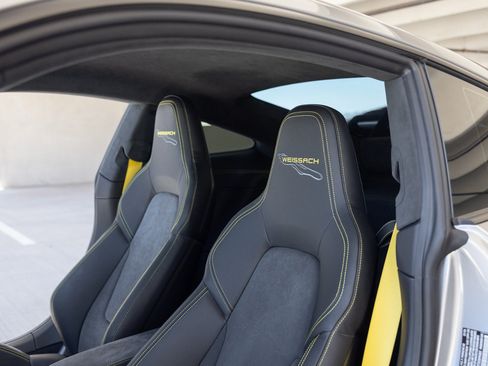 Used 2026 Porsche 911 GT3 RWD image 24