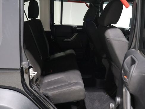 Used 2015 Jeep Wrangler Unlimited Sport AWD/4WD image 17