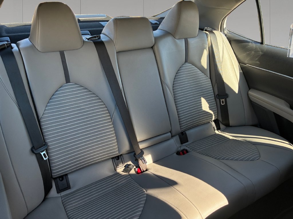 Used 2024 Toyota Camry SE w/ Cold Weather Package FWD image 19