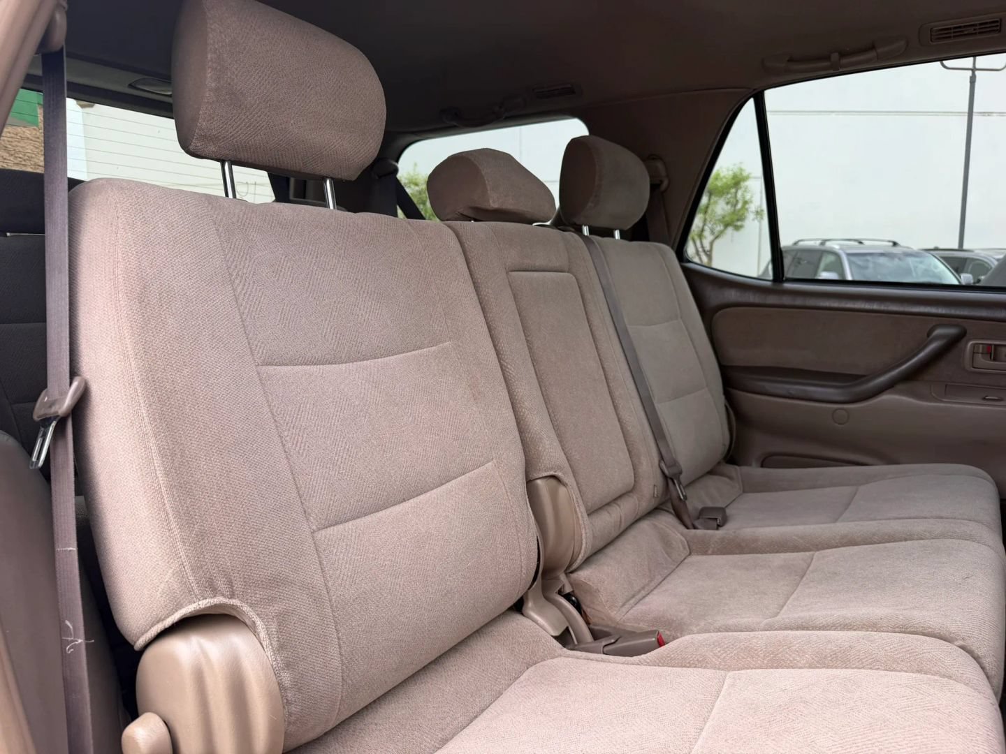 Used 2004 Toyota Sequoia SR5 RWD image 19