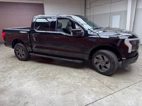 New 2025 Ford F150 Lightning Lariat image 6