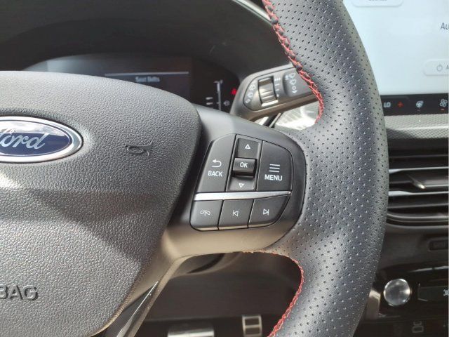 Certified 2024 Ford Escape ST-Line w/ Tech Pack #1 AWD/4WD image 15
