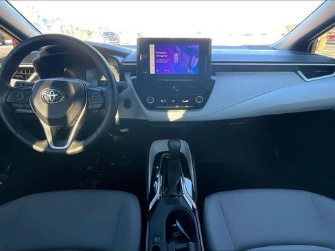 Used 2025 Toyota Corolla SE image 16