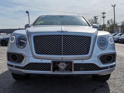 Used 2018 Bentley Bentayga AWD/4WD image 4
