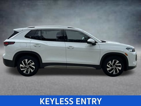Certified 2026 Volkswagen Tiguan S FWD image 9