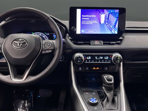 Used 2023 Toyota RAV4 XSE AWD/4WD image 11