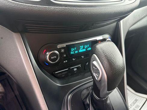 Used 2014 Ford Escape SE w/ Equipment Group 201A FWD image 32